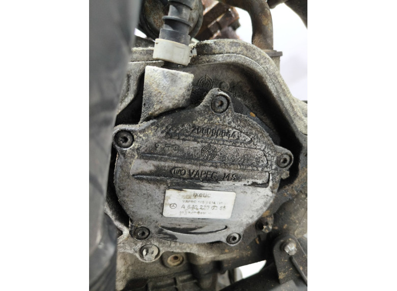 Насос вакуумный к Mercedes B W245, 2006г.