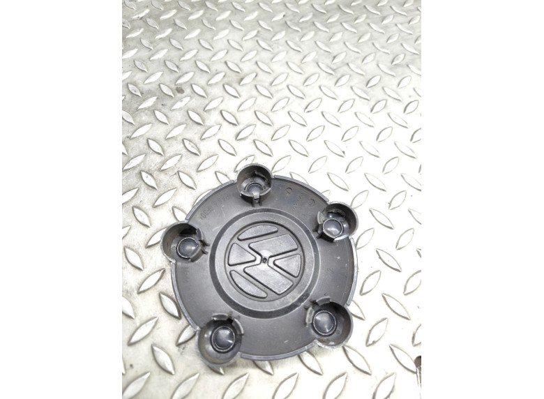 Колпак колесный к Volkswagen Caddy, 2008г.