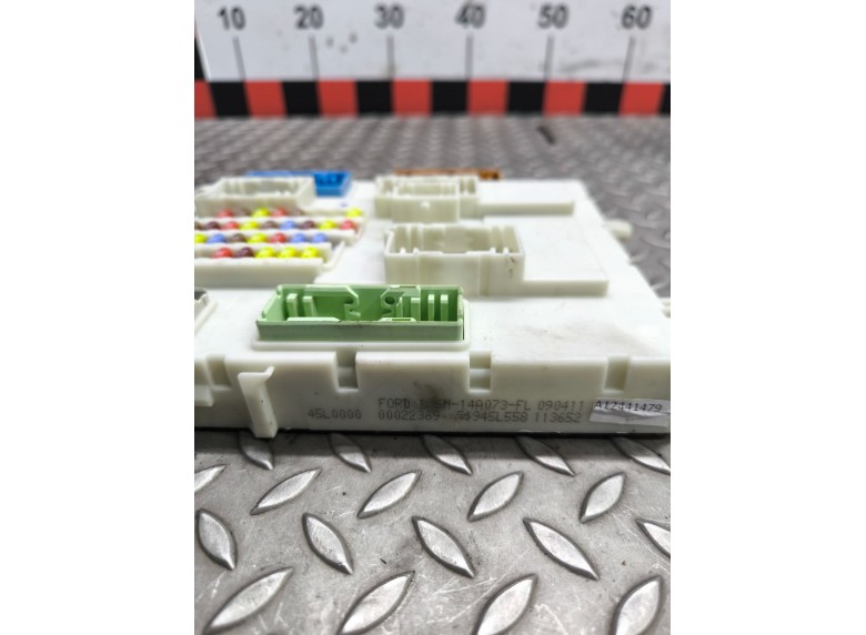 Блок предохранителей к Блок предохранителей к Ford Focus undefined г. Focus