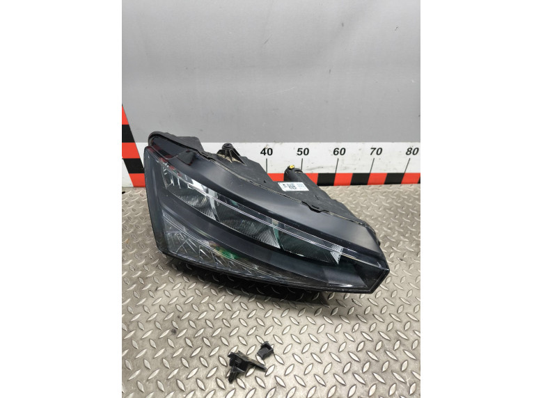 Фара правая к Skoda Scala