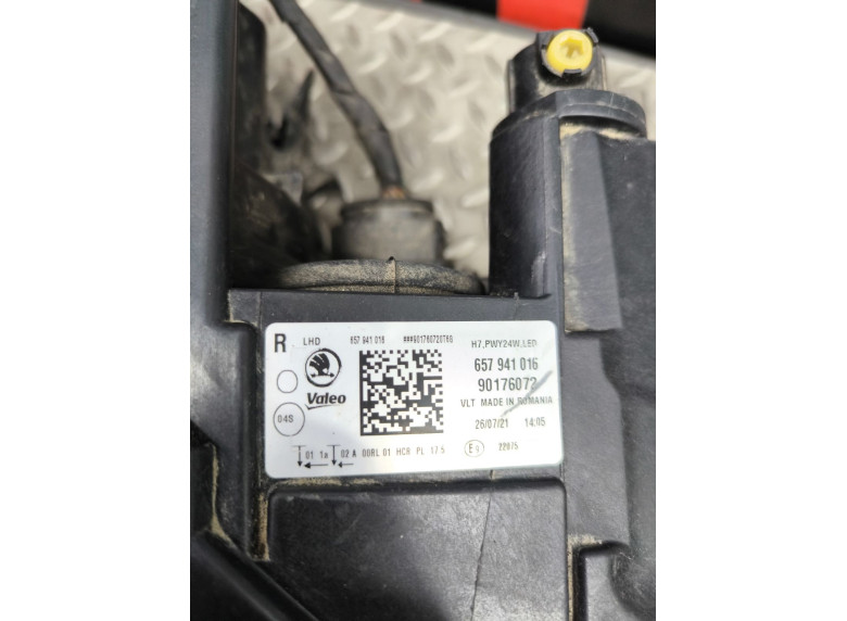 Фара правая к Фара правая к Skoda Scala undefined г. Scala