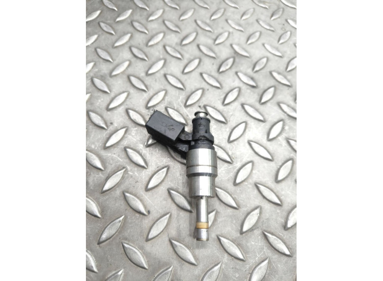 Форсунка к Volkswagen Passat, 2006г.