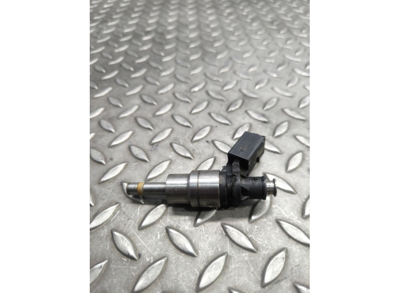 Форсунка к Volkswagen Passat, 2006г.