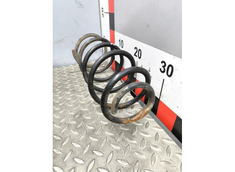 Пружина передняя к Volkswagen Golf, 1999г.