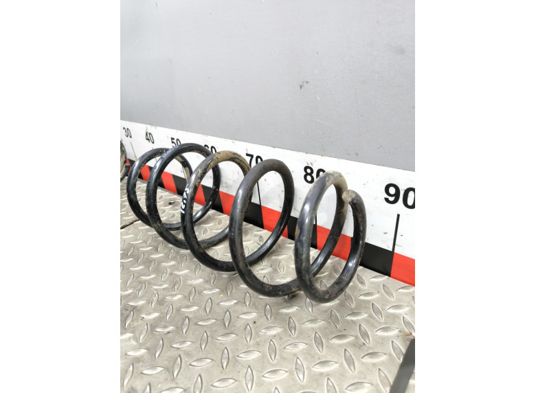 Пружина передняя к Opel Vectra, 2003г.