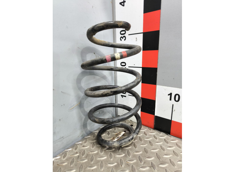 Пружина передняя к Volkswagen Scirocco, 2011г.