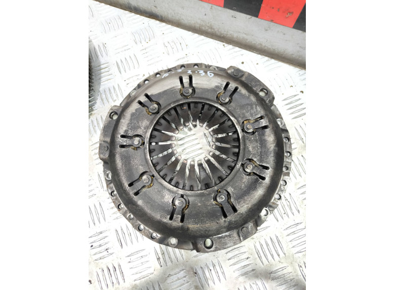 Комплект сцепления к Volkswagen Passat, 1999г.