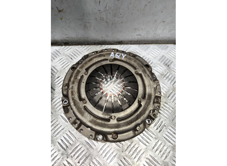 Комплект сцепления к Volkswagen Golf, 2000г.