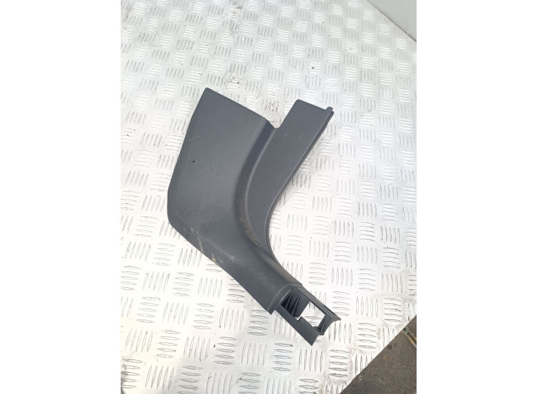 Накладка на порог к Skoda Scala