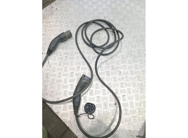 Зарядное устройство (кабель зарядный) к Зарядное устройство (кабель зарядный) к Land-Rover RangeRoverSport undefined г. Range Rover Sport