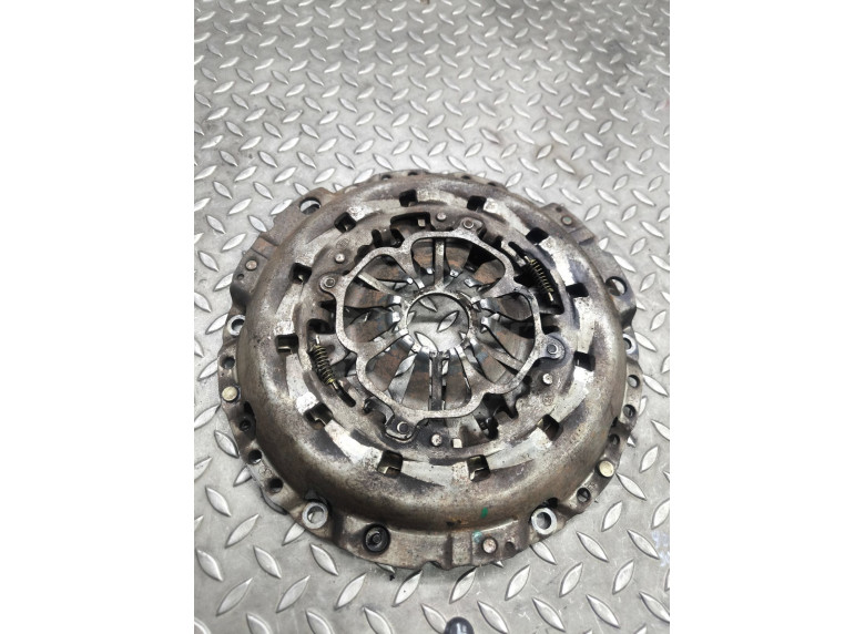 Корзина сцепления к Volkswagen Passat, 2001г.