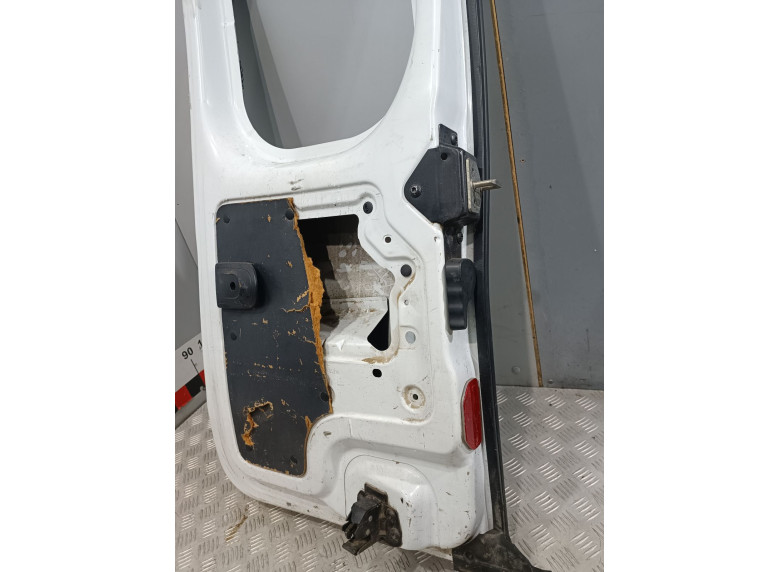 Дверь задняя распашная правая к Renault Kangoo, 2010г.