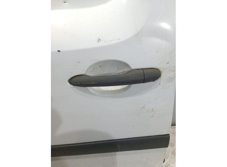 Ручка наружная сдвижной двери правой к Renault Kangoo, 2010г.