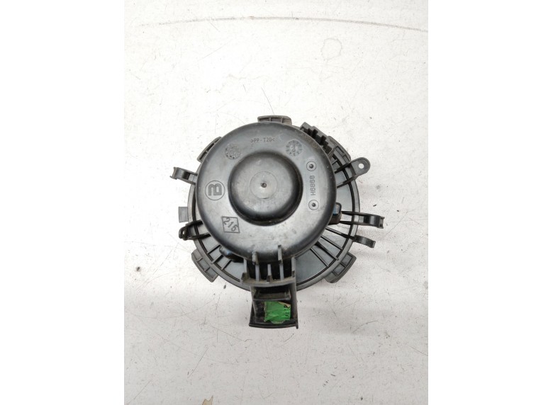 Моторчик печки к Renault Master