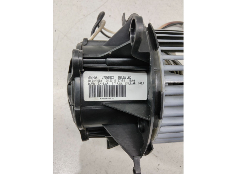 Моторчик печки к Opel Astra, 2012г.