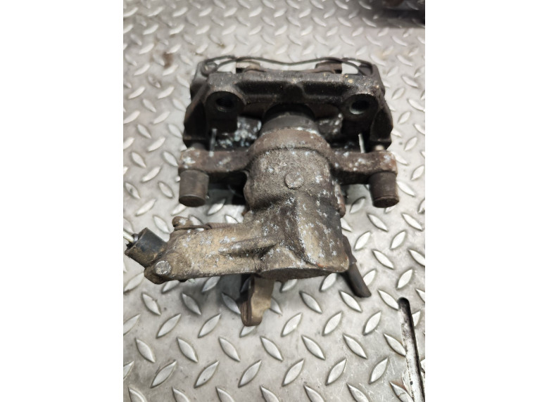 Суппорт задний левый к Opel Vectra, 2004г.