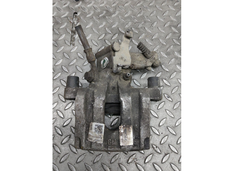 Суппорт задний правый к Opel Vectra, 2004г.