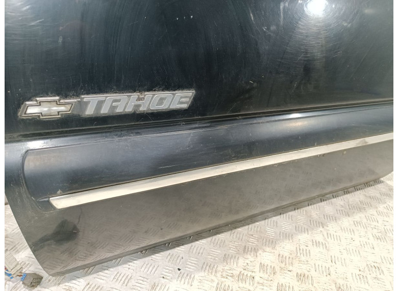 Дверь передняя левая к Chevrolet Tahoe, 2001г.
