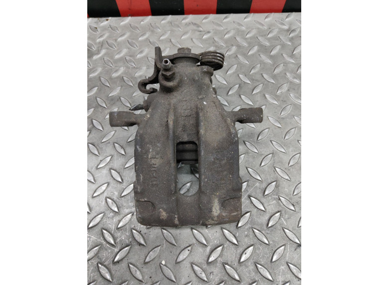 Суппорт задний правый к Citroen C8, 2005г.