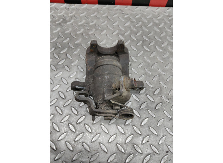 Суппорт задний правый к Citroen C8, 2005г.