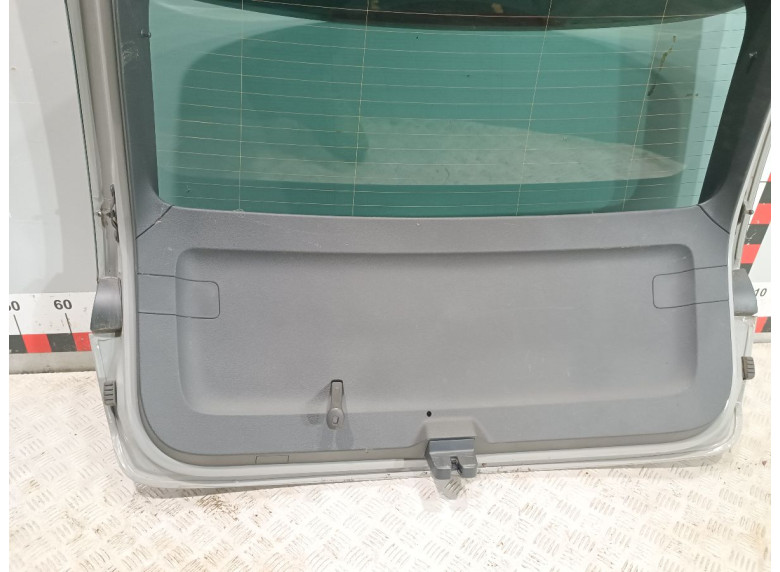 Обшивка крышки багажника к Skoda Scala, 2021г.