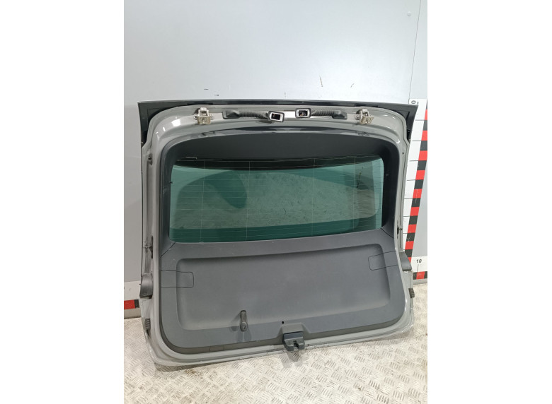 Обшивка крышки багажника к Skoda Scala, 2021г.