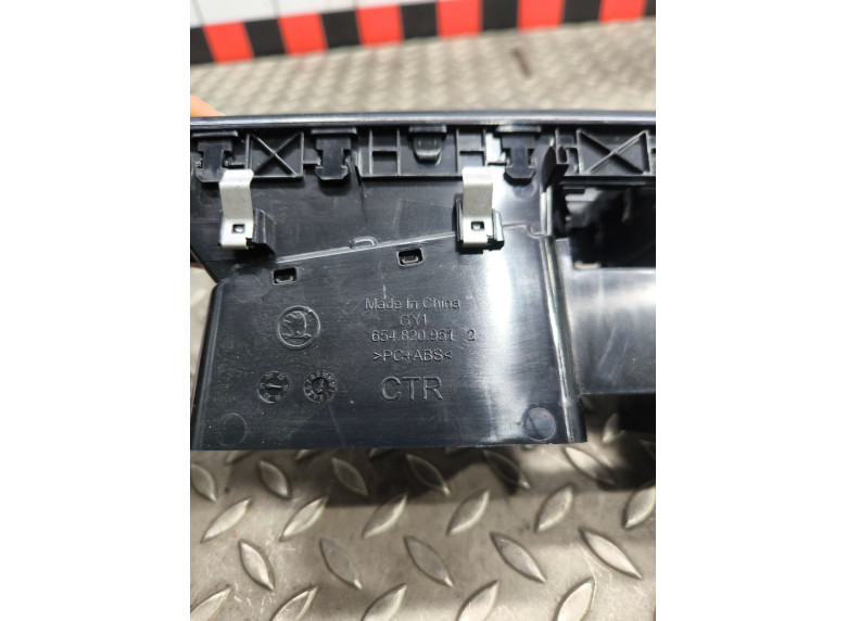 Дефлектор обдува салона к Дефлектор обдува салона к Skoda Scala undefined г. Scala