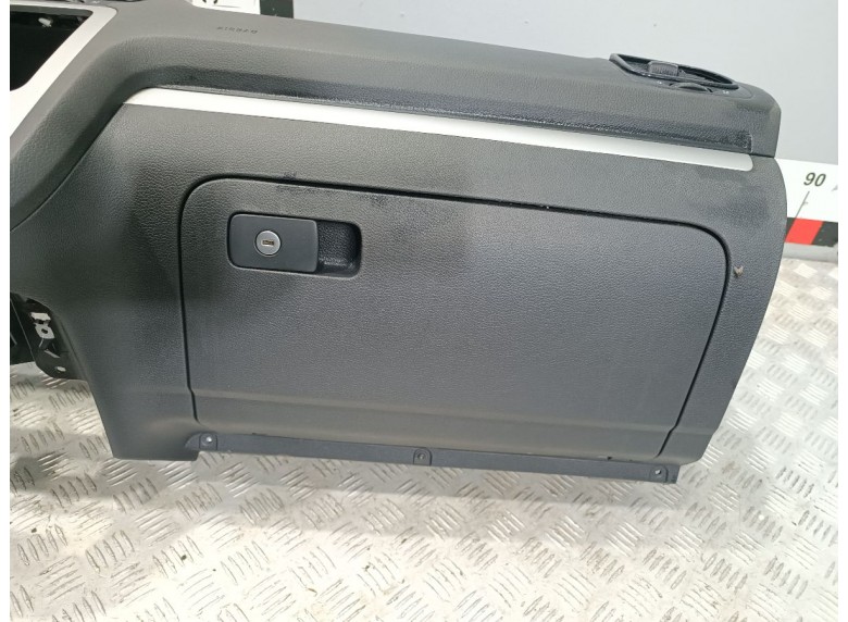 Бардачок к Volkswagen EOS