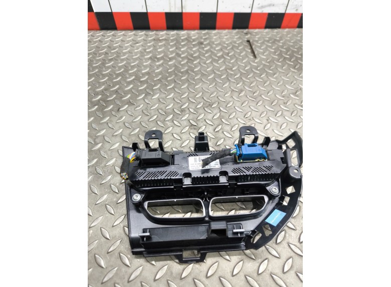 Блок управления печки/климат-контроля к Блок управления печки/климат-контроля к Ford Focus undefined г. Focus