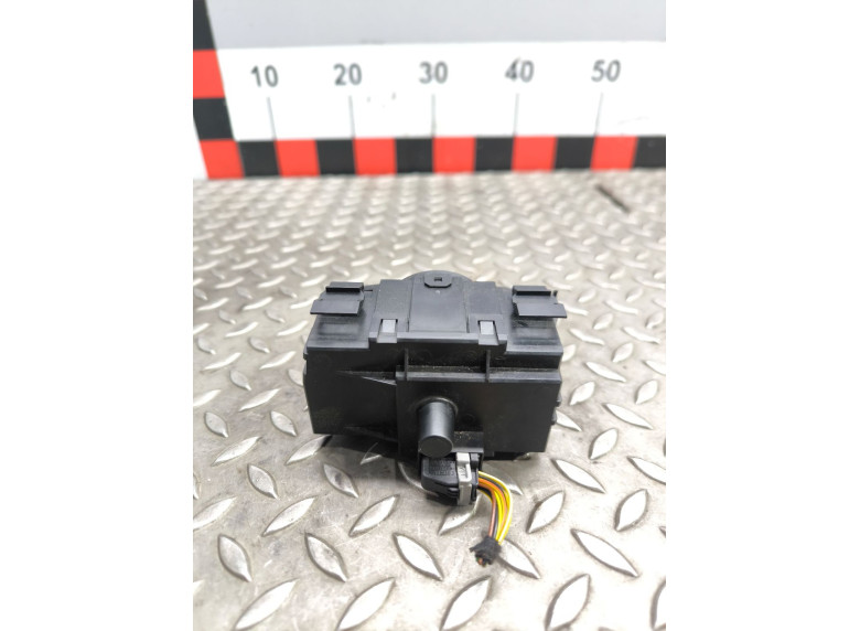 Переключатель света к BMW 1 E87/E81/E82/E88, 2005г.
