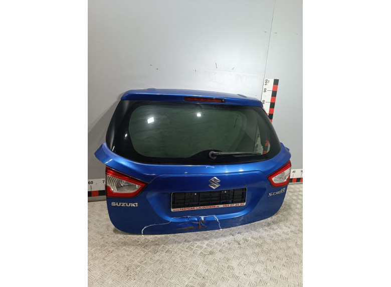 Фонарь крышки багажника левый к Suzuki SX4, 2014г.