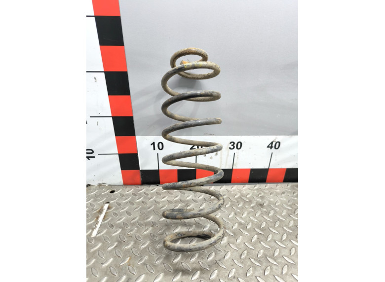 Пружина задняя к Volkswagen Passat, 1994г.