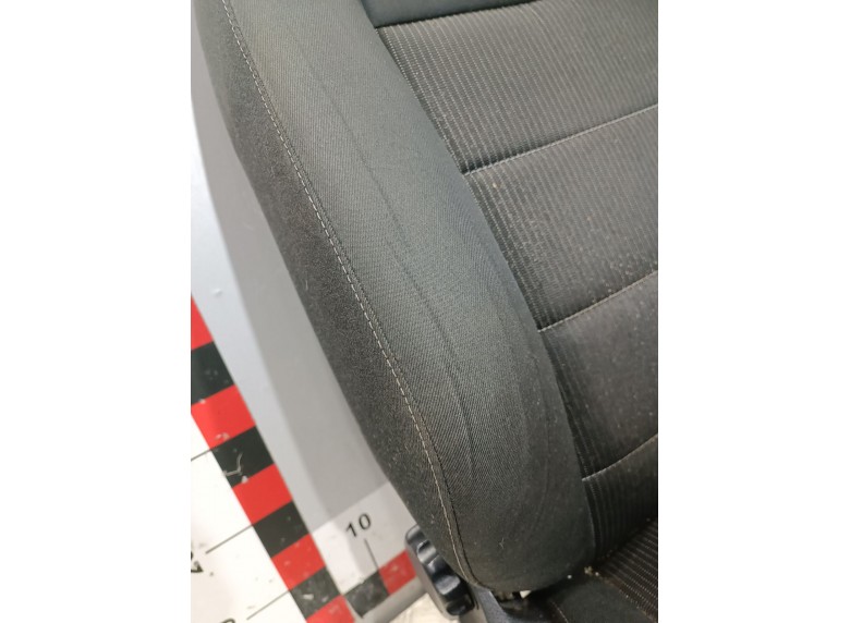 Сиденье переднее правое к Сиденье переднее правое к Ford Focus undefined г. Focus