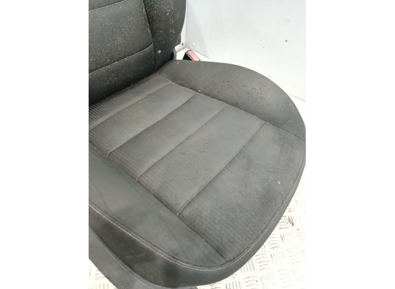 Сиденье переднее правое к Сиденье переднее правое к Ford Focus undefined г. Focus