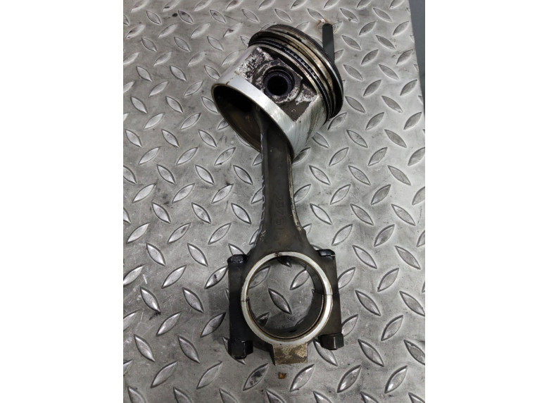 Поршень к Skoda Felicia