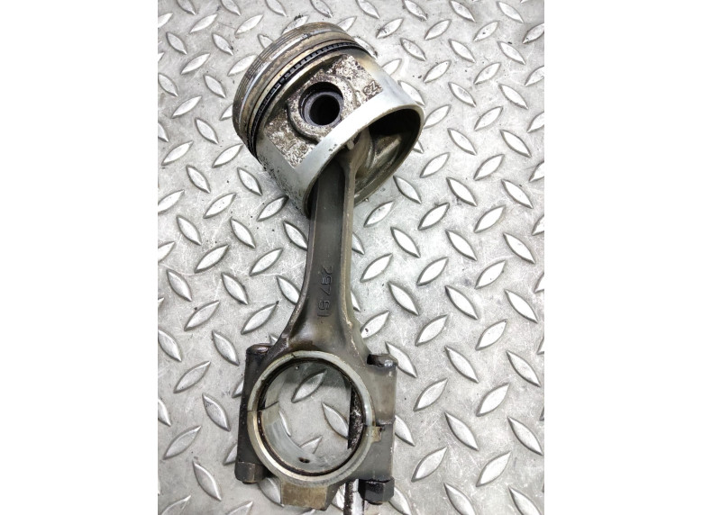 Поршень к Skoda Felicia