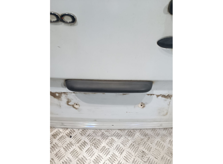 Накладка подсветки номера к Renault Kangoo, 2010г.