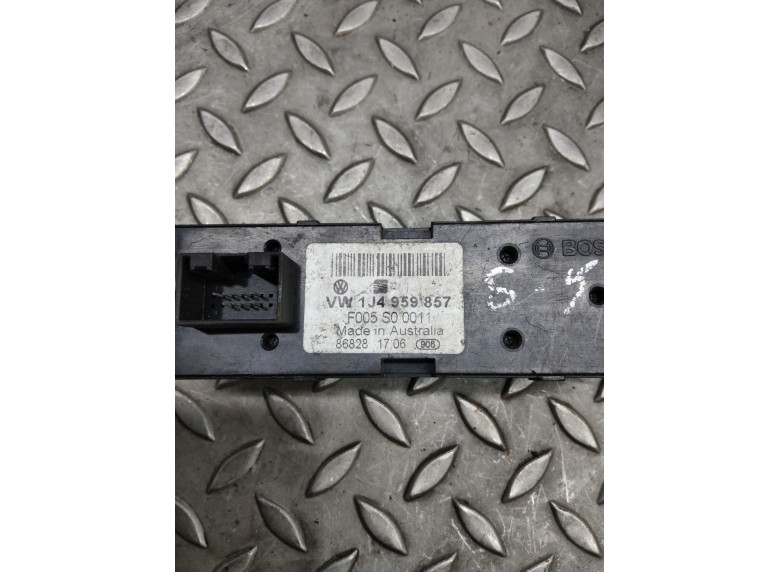 Блок управления стеклоподъемниками к Volkswagen Passat, 1998г.