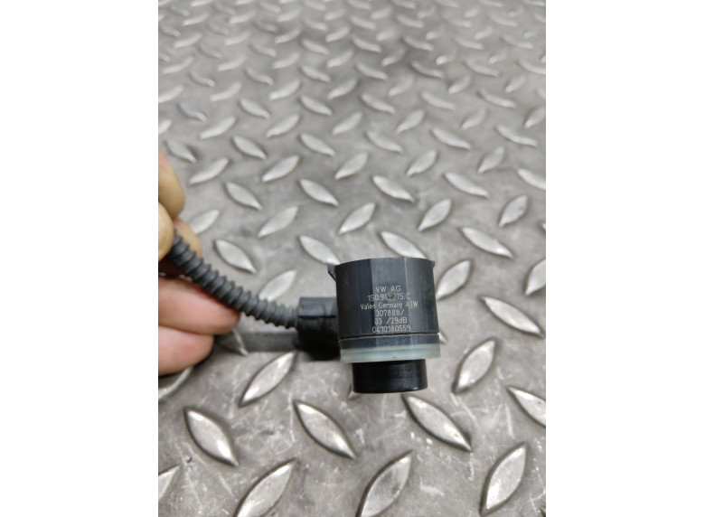 Парктроник передний к Volkswagen Passat, 2013г.