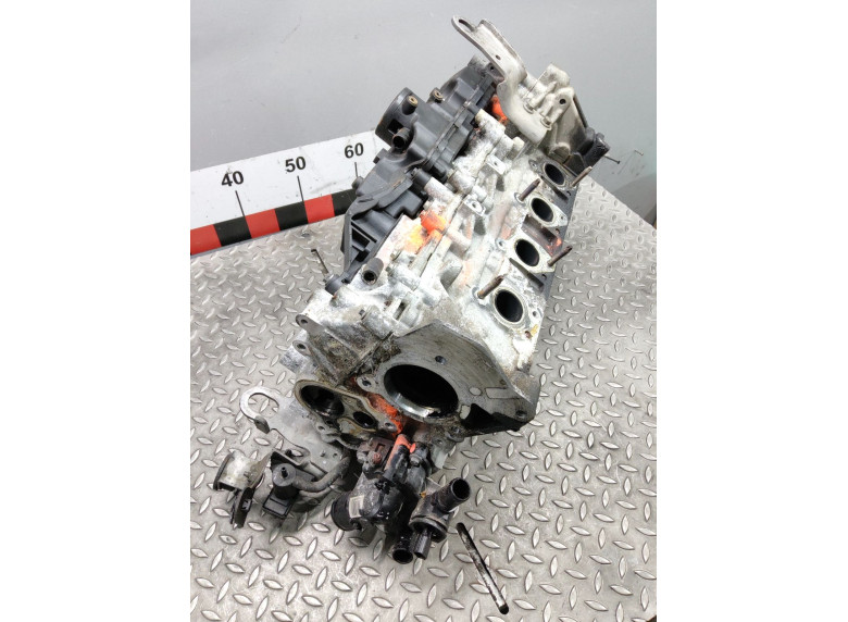 Головка блока цилиндров к Opel Vivaro, 2008г.