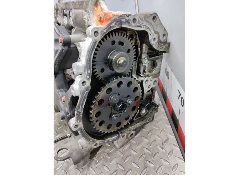 Головка блока цилиндров к Opel Vivaro, 2008г.