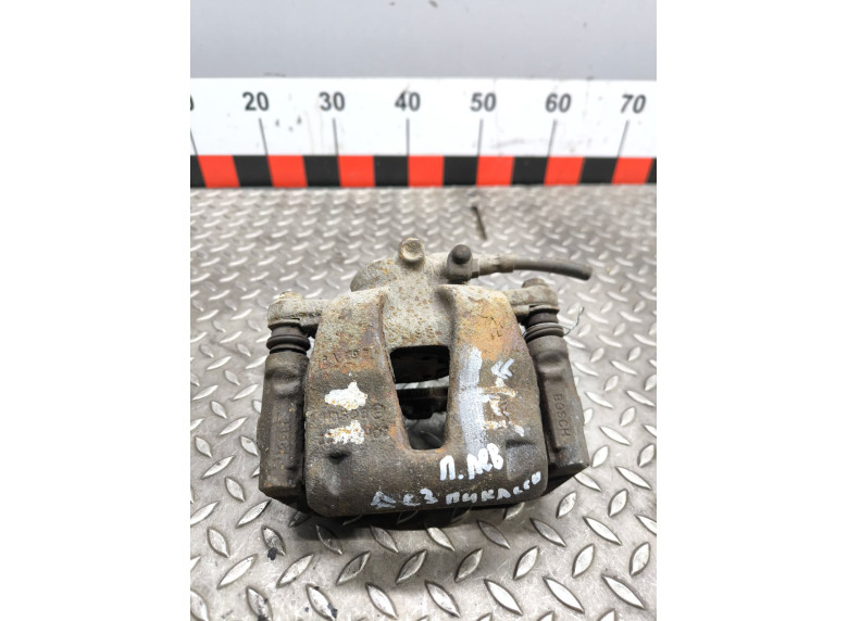 Суппорт передний левый к Citroen C3 Picasso, 2009г.