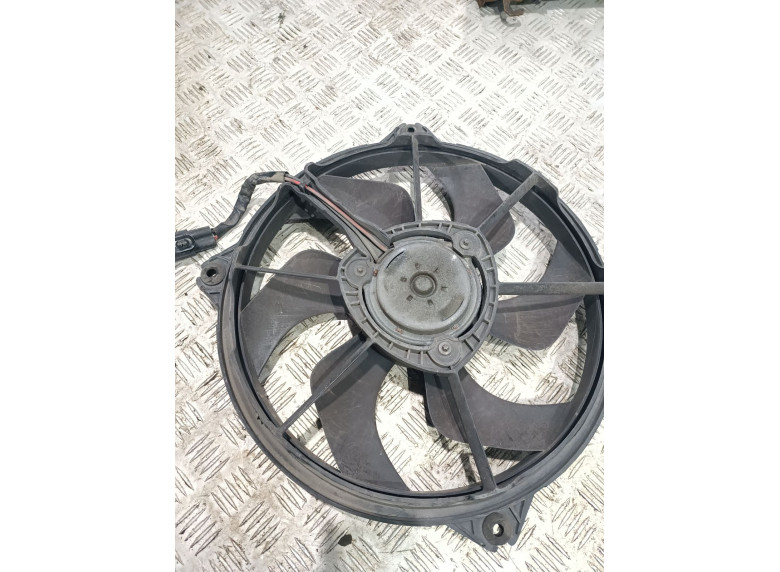 Вентилятор радиатора к Citroen C4, 2011г.
