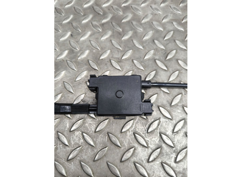 Трос капота к Skoda Scala, 2021г.