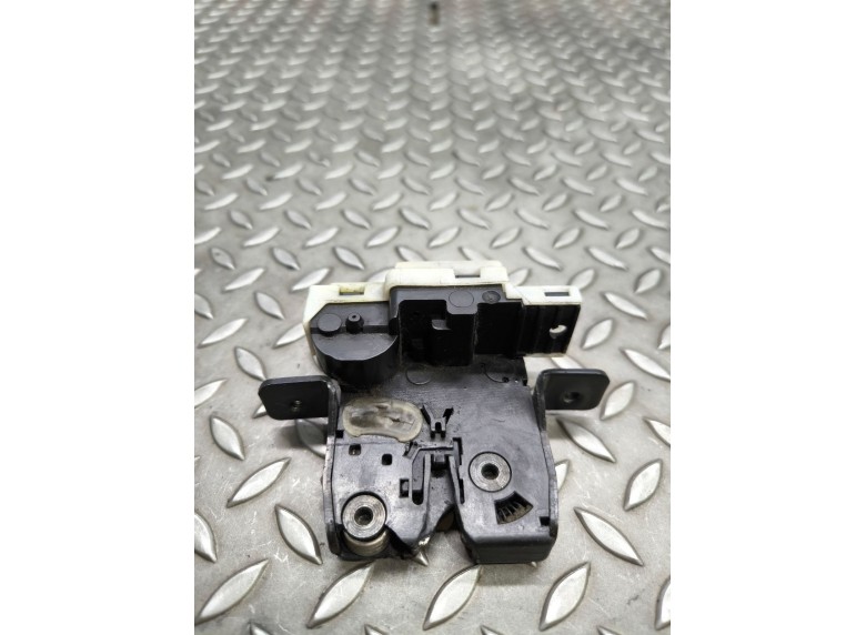 Замок багажника к Замок багажника к Renault Clio undefined г. Clio