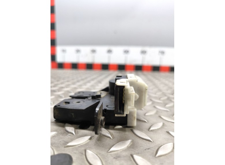 Замок багажника к Замок багажника к Renault Clio undefined г. Clio