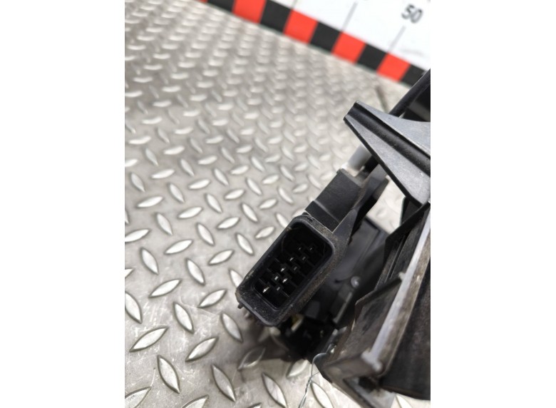 Замок двери задней левой к Замок двери задней левой к Ford Mondeo undefined г. Mondeo