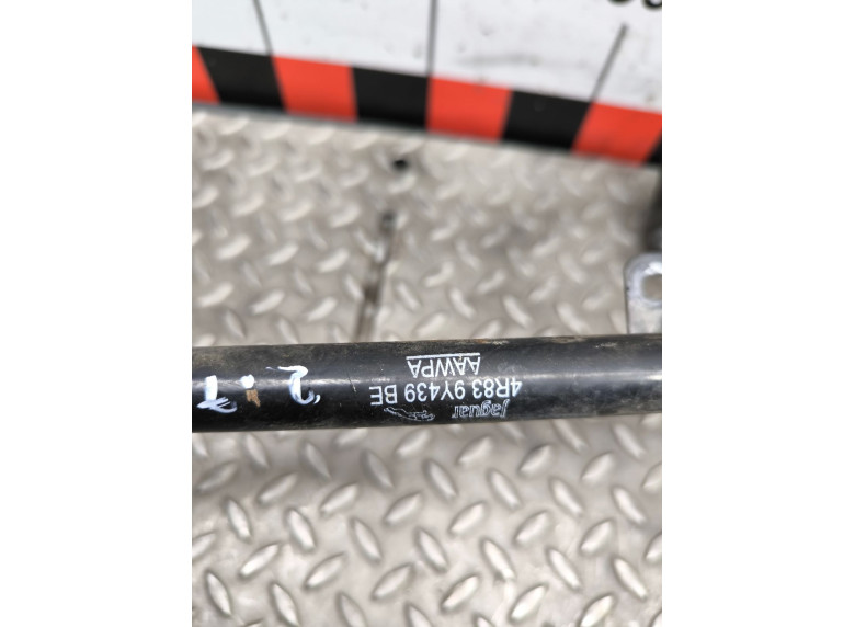 Трубка охлаждающей жидкости металлическая к Трубка охлаждающей жидкости металлическая к Jaguar S-Type undefined г. S-Type