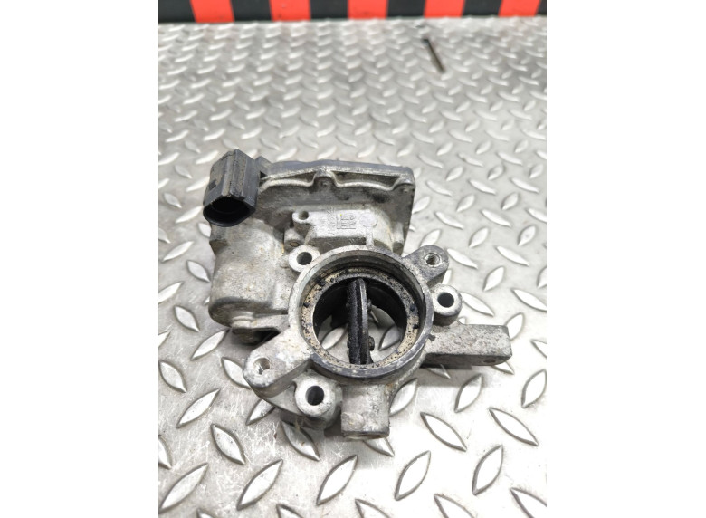 Заслонка дроссельная к Opel Astra, 2010г.