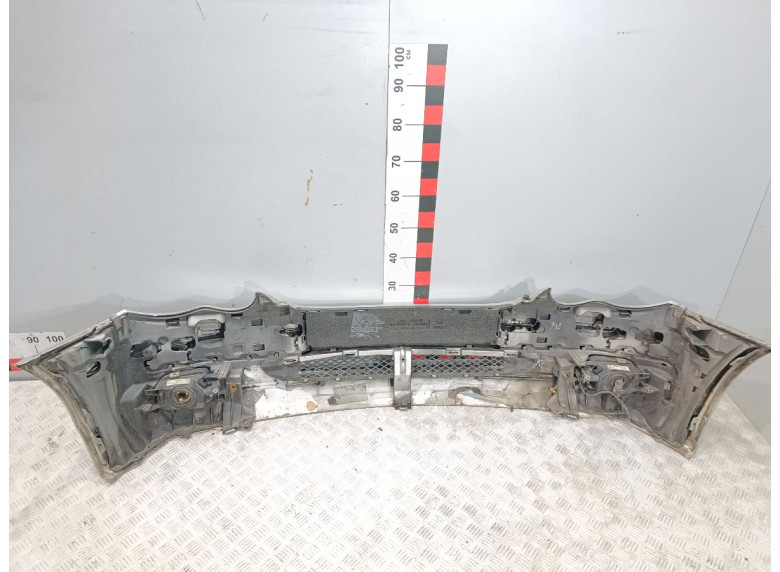 Бампер передний к Mercedes C W203, 2001г.